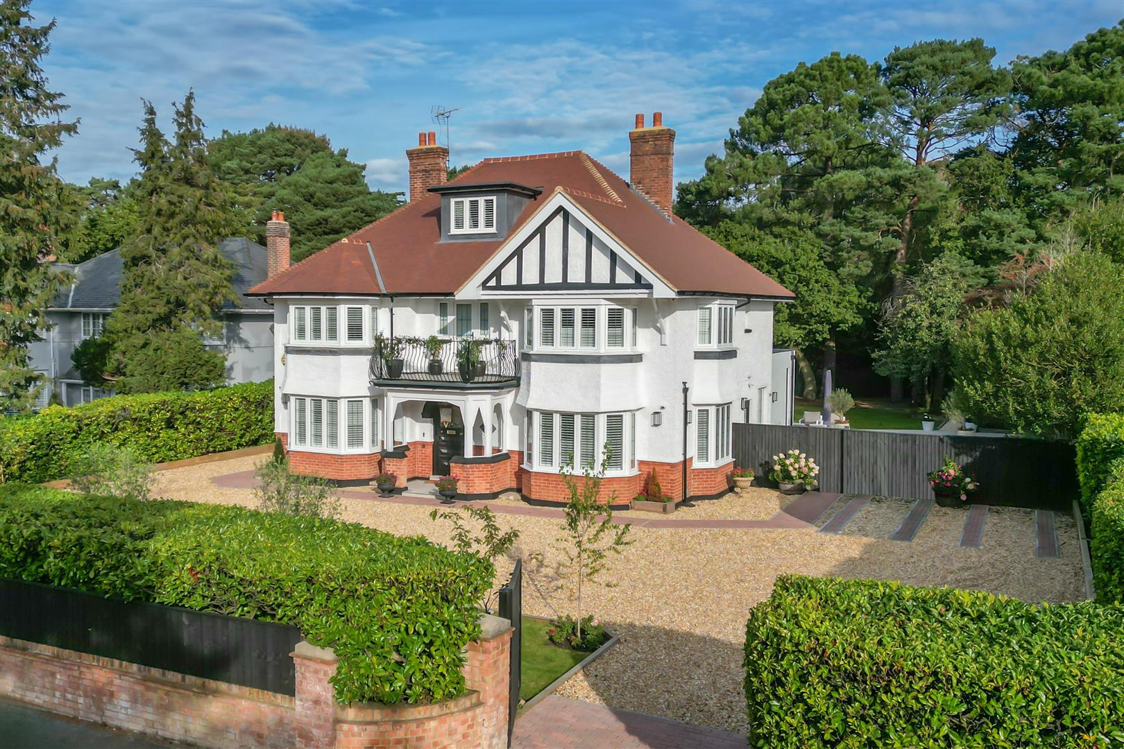 Property information Luxury & Prestige